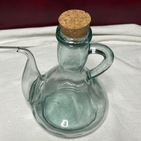 VTG Light Green Glass Pouring Bottle/Cruet for Oil or Vinegar w/Cork Stopper - Picture 8 of 11